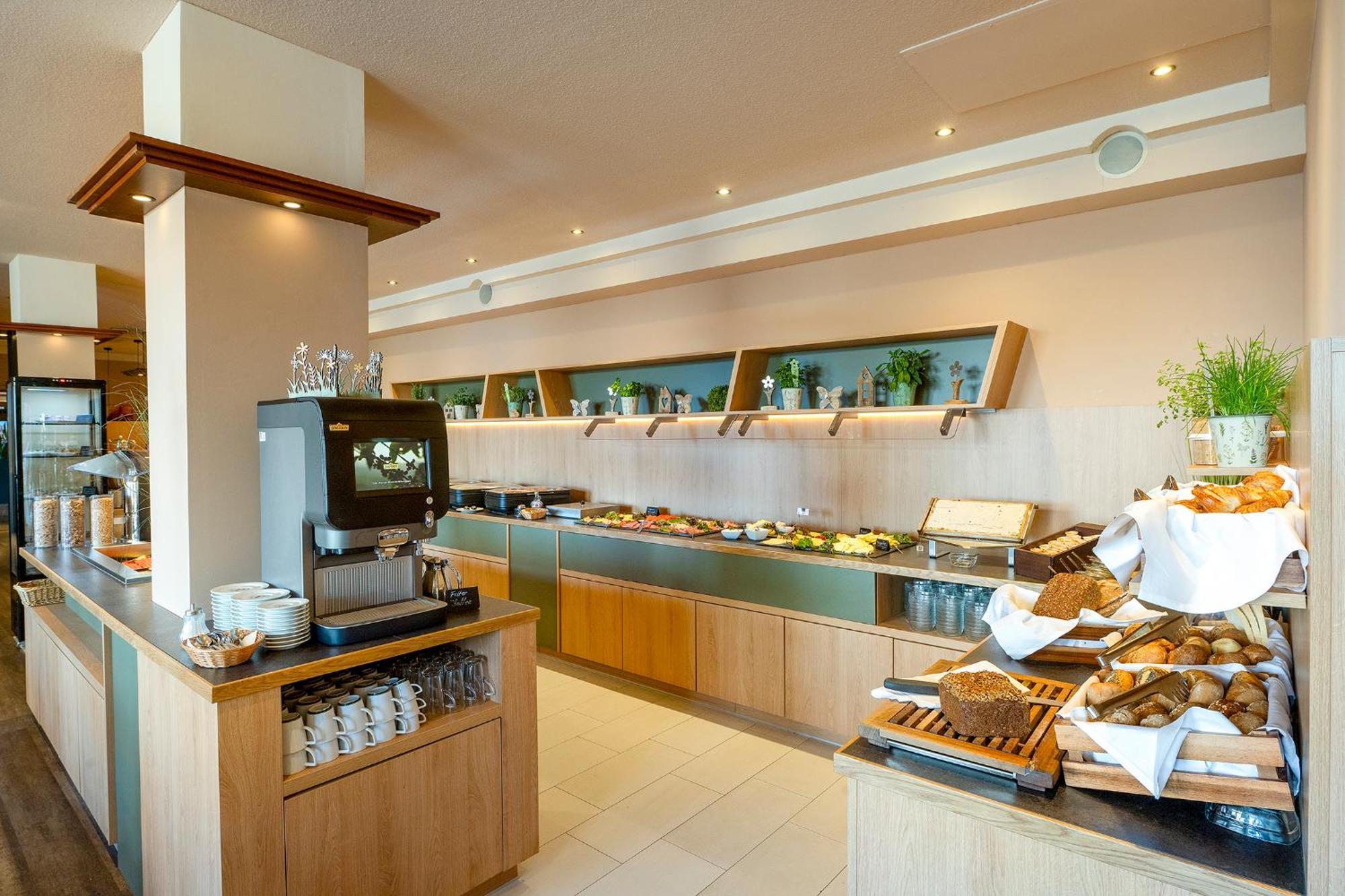 Parkhotel Berghoelzchen Hildesheim Exterior foto